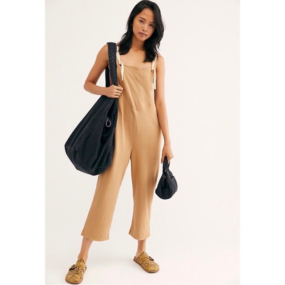 SALE🍂Free People Beach Lucy Overalls NWOT Size XS